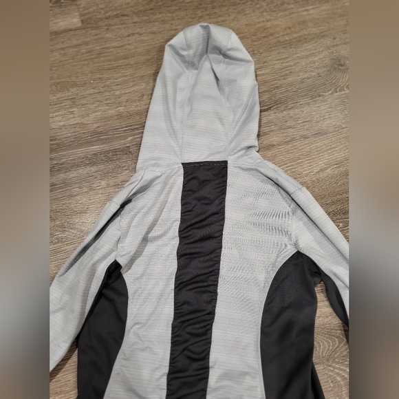 Gray Workout Hoodie - Picture 5 of 12